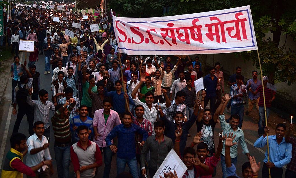 नौकरियां तो बहुत थीं, लेकिन मोदी सरकार में गायब हो गईं सारी रिक्तियां, एसएससी के आंकड़े दे रहे गवाही