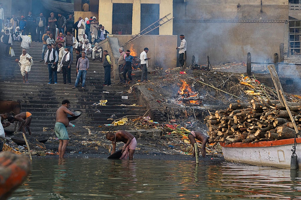 गुजरात में साबरमती से लेकर वाराणसी में गंगा तक क्यों नदी नहीं, नहर लगती हैं...