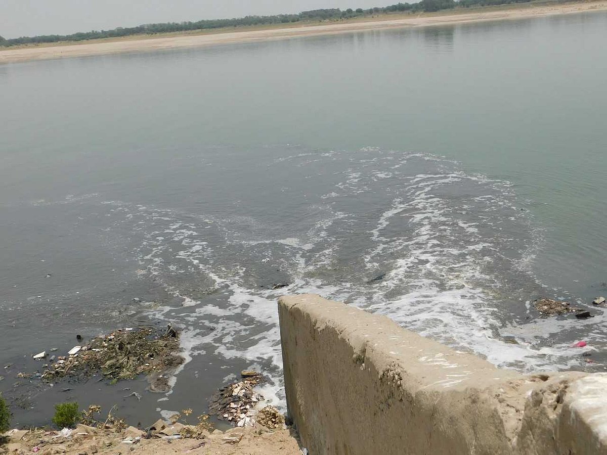 वाराणसी को अपना नाम देने वाली अस्सी नदी का अस्तित्व मिटा, सरकारी फाइल में बना दिया नाला