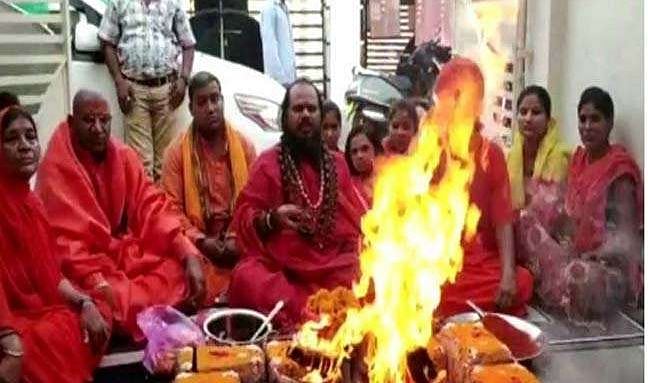 मध्य प्रदेश: लोकसभा चुनाव में दावा फेल होने पर बाबा बैराग्यानंद गिरी लेंगे समाधि, डीएम से मांगी अनुमति