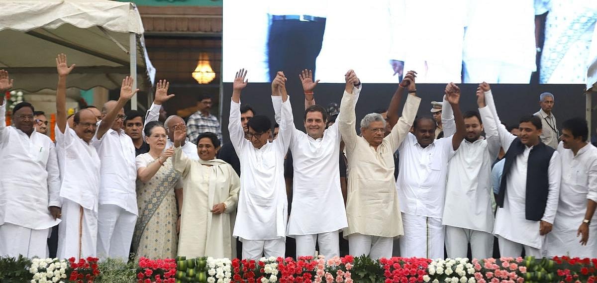 लोकतंत्र और विपक्ष- तीसरी कड़ी: संसद में कांग्रेस के 52 ही काफी हैं, क्योंकि असली विपक्ष तो यही पार्टी है