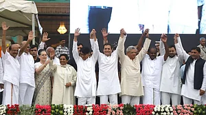 लोकतंत्र और विपक्ष- तीसरी कड़ी: संसद में कांग्रेस के 52 ही काफी हैं, क्योंकि असली विपक्ष तो यही पार्टी है