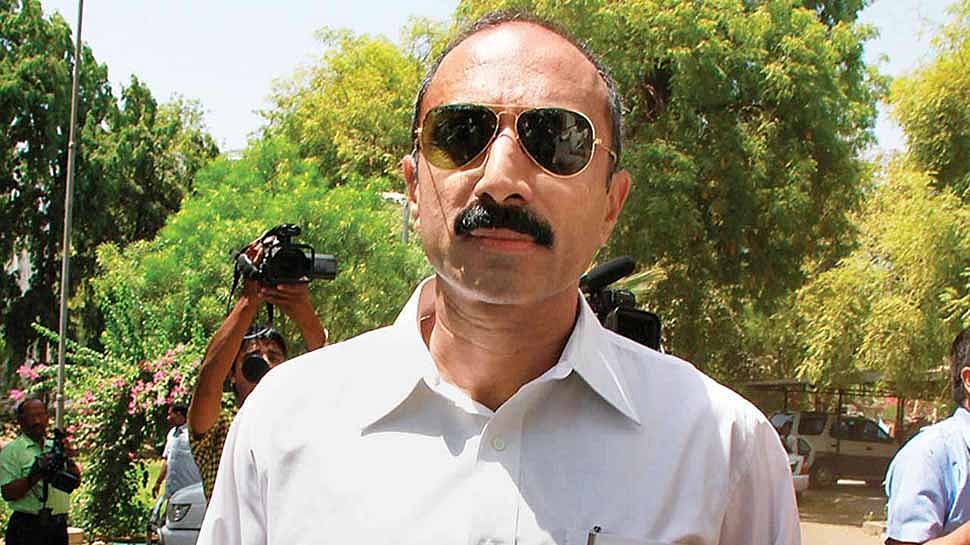 गुजरात दंगों में मोदी पर सवाल खड़े करने वाले बर्खास्त आईपीएस संजीव भट्ट को उम्र कैद, पुराने मामले में दोषी करार