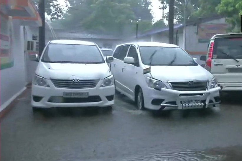  बिहार, झारखंड और आंध्र प्रदेश पहुंचा मॉनसून, बारिश से लोगों को राहत, जानें दिल्ली और यूपी में कब होगी बारिश?