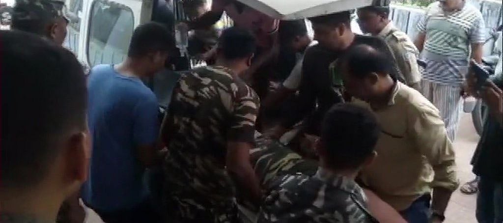 झारखंड: दुमका में नक्सलियों से मुठभेड़ में एसएसबी का 1 जवान शहीद, 4 घायल, 5 नक्सली मारे गए