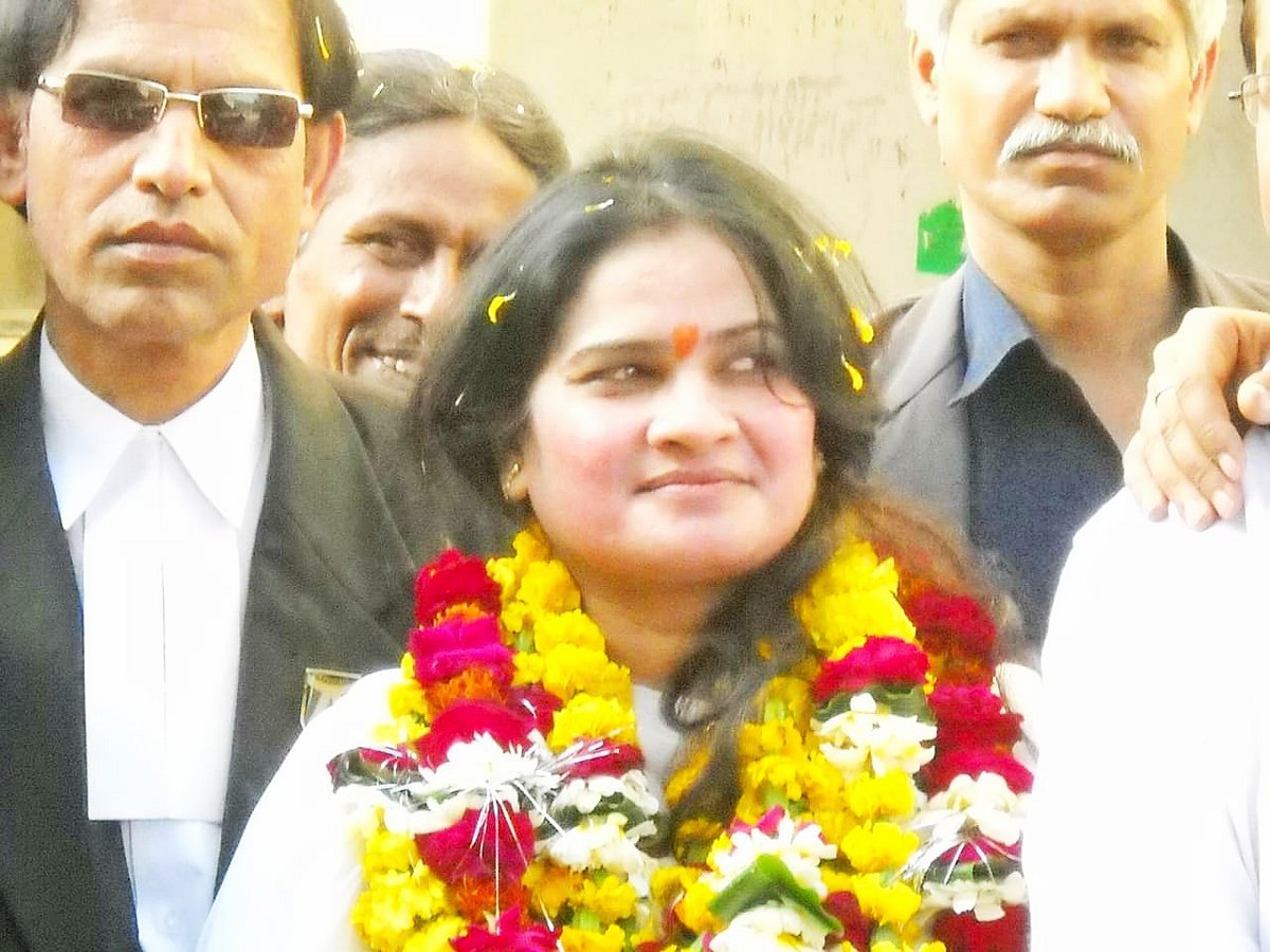 चौंकाने वाली है यूपी बार काउंसिल की पहली महिला अध्यक्ष की हत्या की वजह, हत्यारे को दरवेश की तरक्की से थी जलन