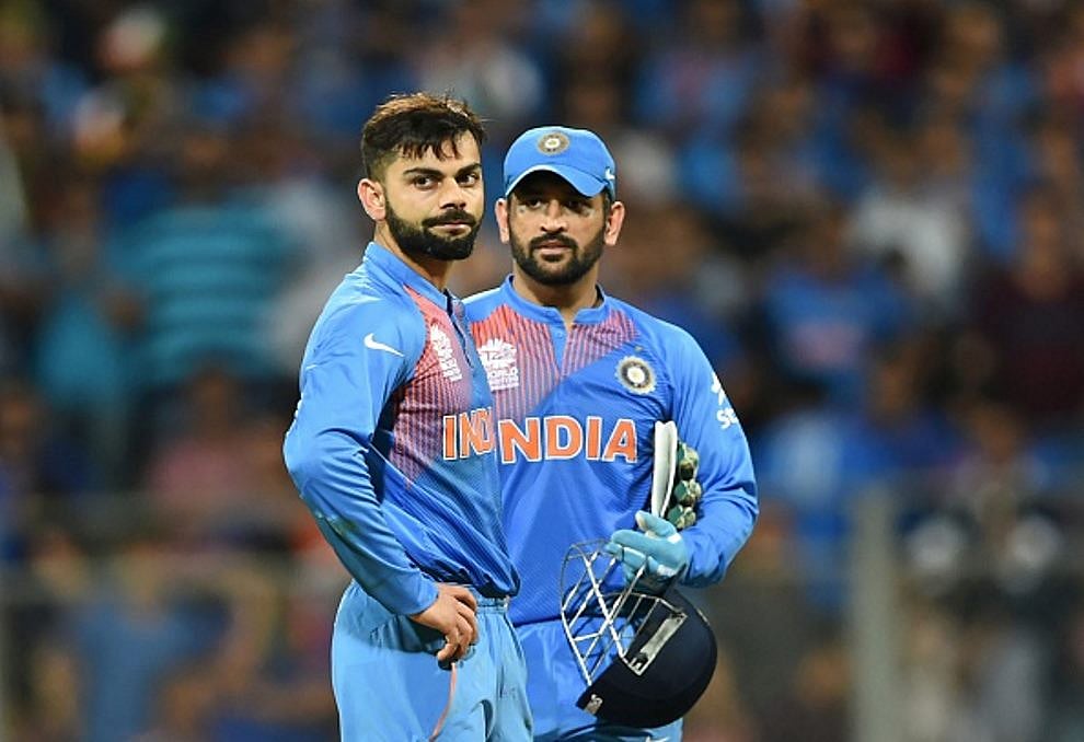 विश्व कप में व्यस्त धोनी के घर पर चोरी करने वाले हुए गिरफ्तार, जानिए क्यों कोहली को भरना पड़ा जुर्माना    