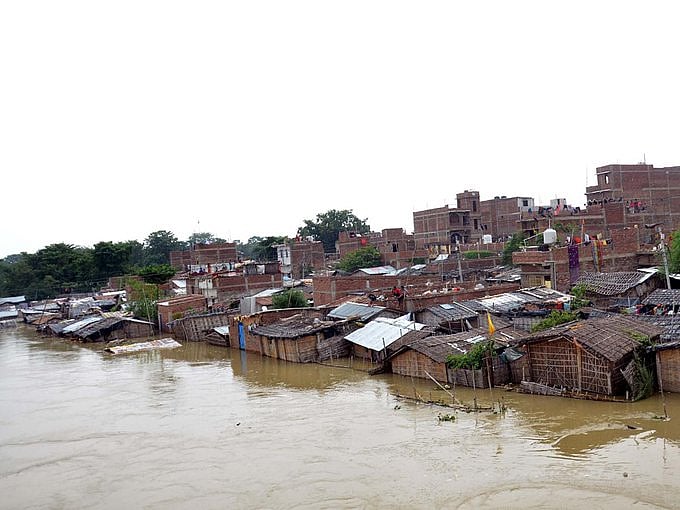 बिहार में भारी बारिश और बाढ़ से हाहाकार, 24 घंटे के अंदर 43 लोगों की मौत, ये जिले अब राम भरोसे!