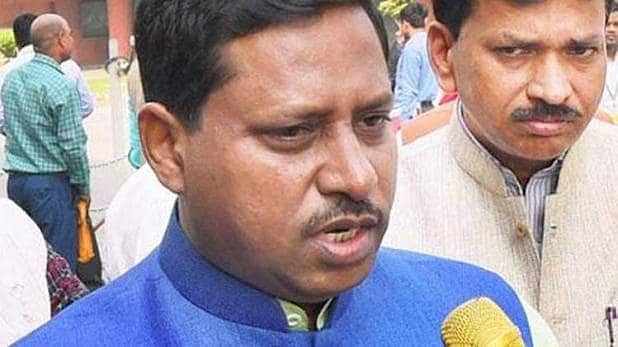 आगरा: टोल प्लाजा पर दबंगई मामले में बीजेपी सांसद के दो सुरक्षाकर्मी गिरफ्तार, प्रियंका गांधी ने  उठाए थे सवाल