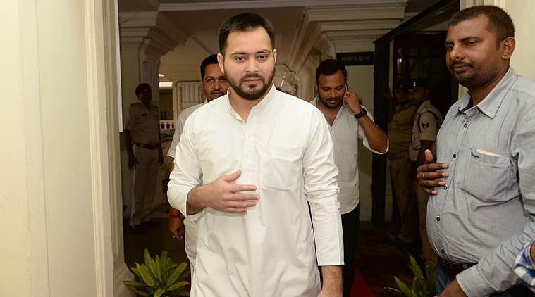 बिहारः क्या तेजस्वी के ‘अज्ञातवास’ की असली वजह आरजेडी पर कब्जे की जंग तो नहीं !