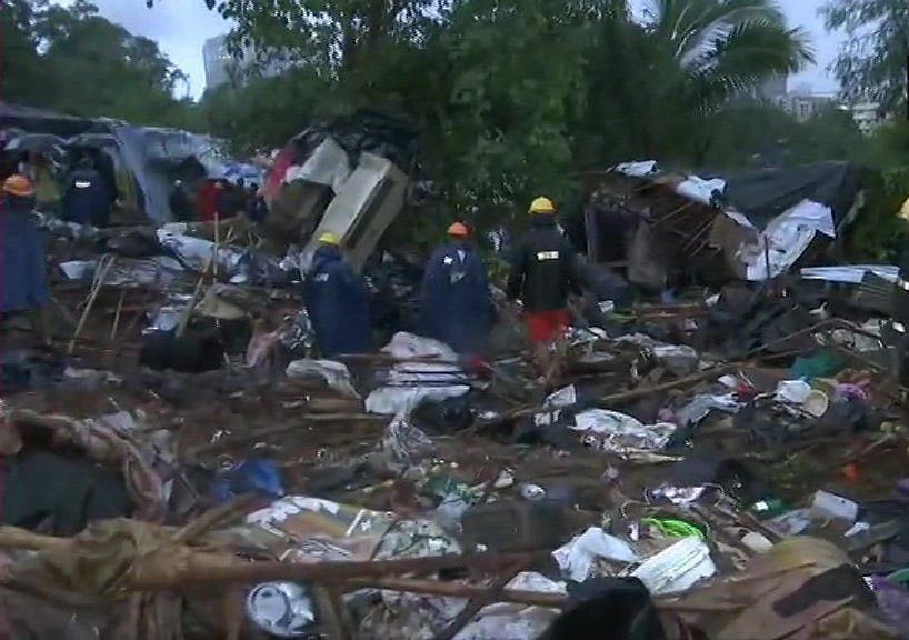 मुबंई-पुणे में भारी बारिश बनी जानलेवा, कई जगहों पर गिरी दीवारें, 22 लोगों की मौत, सीएम ने किया मुआवजे का ऐलान