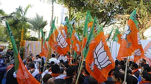 अकेले बीजेपी को मिला 915 करोड़ रुपए का कॉरपोरेट चंदा, जानिए बाकी पार्टियों को कितना मिला?