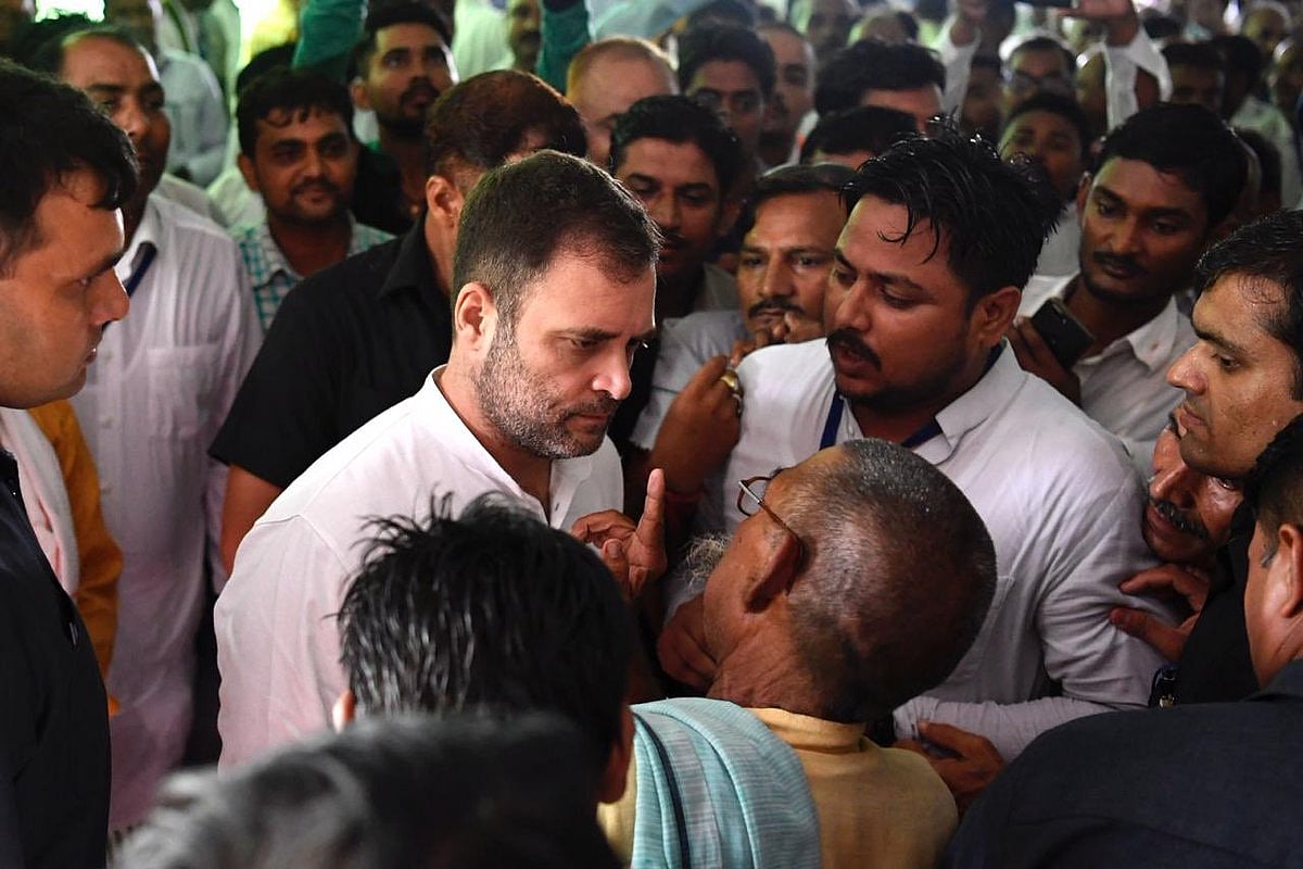 अमेठी पहुंचे राहुल गांधी का जोरदार स्वागत, ‘यहां मेरा रिश्ता राजनैतिक नहीं पारिवारिक, जब भी आवाज देंगे आ जाऊंगा’
