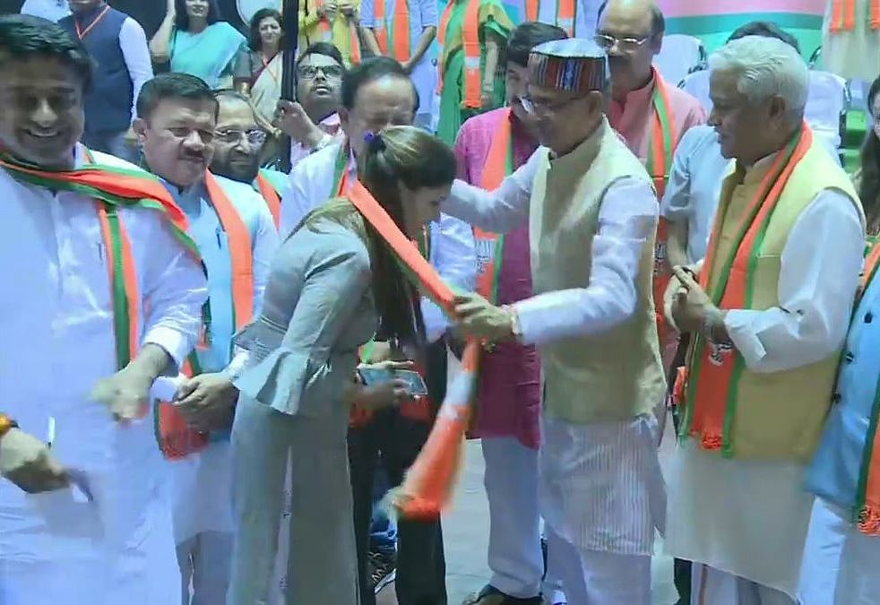 हरियाणवी डांसर सपना चौधरी को मिला नया ‘प्लेटफॉर्म’, बीजेपी में हुईं शामिल