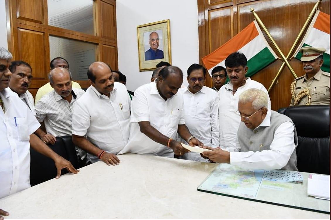 कर्नाटक फ्लोर टेस्ट LIVE: लालच और निहित स्वार्थों के सामने लोकतंत्र और कर्नाटक के लोगों की हार हुई- राहुल गांधी