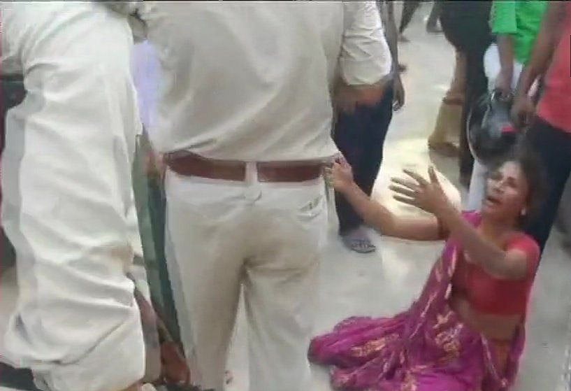 बिहार: भीड़तंत्र का ये कैसा इंसाफ? सारण में तीन लोगों को  भीड़ ने पीट-पीटकर मार डाला, मवेशी चोरी का था शक