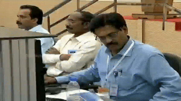 अंतरिक्ष की दुनिया में भारत ने रचा एक और इतिहास, चांद के लिए चंद्रयान-2 ने भरी उड़ान
