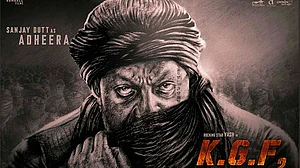सिनेजीवन: ‘केजीएफ-2’ में सजंय दत्त का विलेन लुक हुआ रिलीज और रोमांटिक फिल्मों में काम करना चाहते हैं विकी कौशल