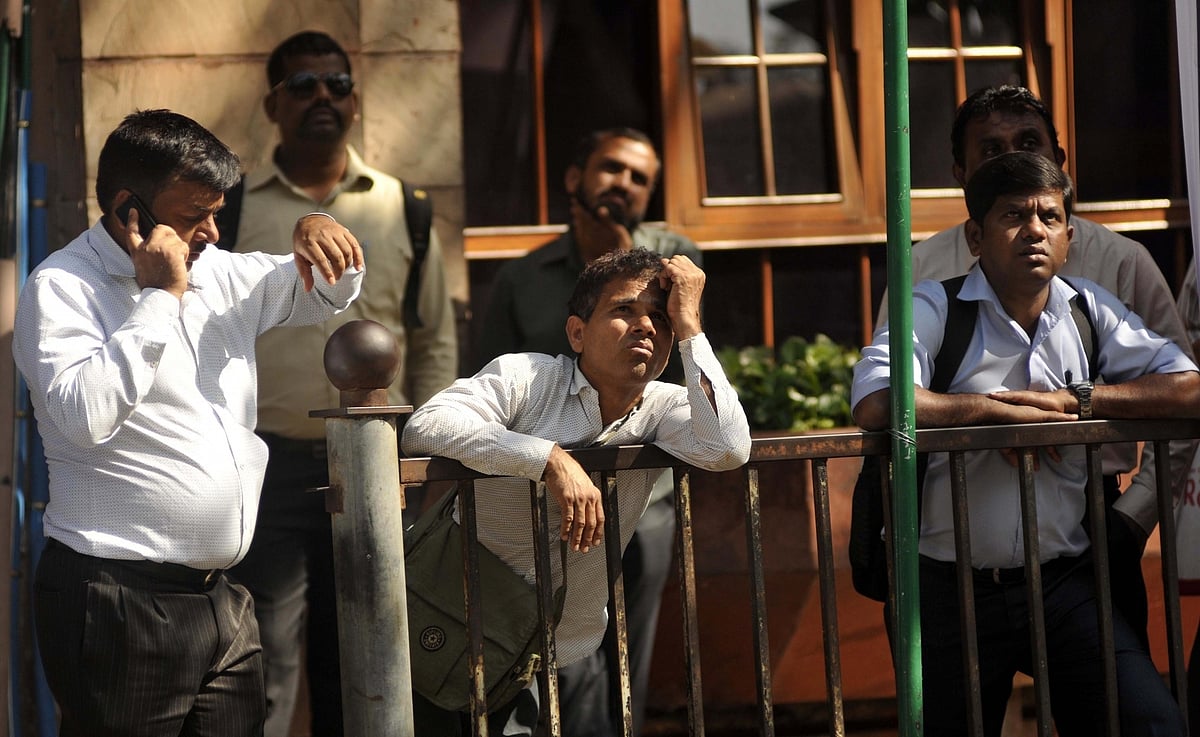 मोदी सरकार के बजट के बाद बाजार की बदहाली जारी, शेयर बाजार खुलते ही निफ्टी और सेंसेक्स धड़ाम