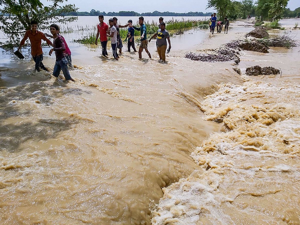 बिहार में बाढ़ से भारी तबाही, अब तक 33 लोगों की गई जान, ये इलाके सबसे ज्यादा प्रभावित