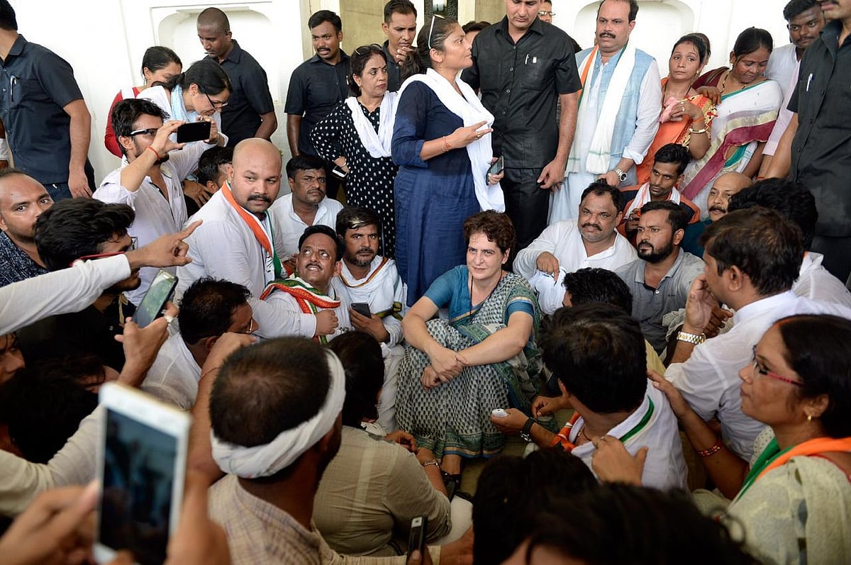 बड़ी खबर LIVE:  शीला दीक्षित के निधन से शोक की लहर, पीएम मोदी, सोनिया गांधी  समेत कई दिग्गजों ने किए अंतिम दर्शन