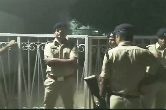 ‘सुशासन बाबू’ की पुलिस को चकमा देकर फुर्र हुए बाहुबली विधायक अनंत, एके-47 मामले में गिरफ्तार करने पहुंची थी पुलिस