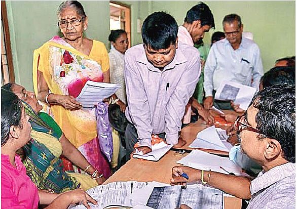 एनआरसी से लाखों की नींद उड़ी, जिस जमीन पर पले-बढ़े, उससे बेदखल किए जाने का खौफ तारी