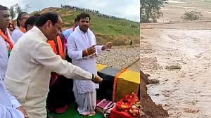 पानी में बह गया झारखंड में बीजेपी का विकास: सिर्फ 12 घंटे में टूट गया सीएम रघुवर दास के दावों का ‘बांध’