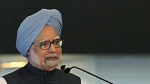 मोदी सरकार ने पूर्व पीएम मनमोहन सिंह की हटाई एसपीजी सुरक्षा, जानिए क्या है मामला