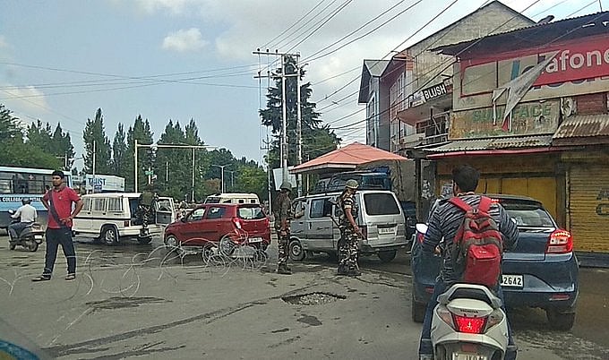 यह है श्रीनगर का आंखों देखा हाल : ‘उन्होंने हमारा ताज छीन लिया, अब नई पीढ़ी को कैसे समझाएंगे’