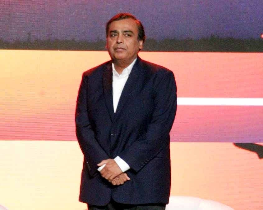 जियो गीगाफाइबर सर्विस की 5 सितंबर से शुरुआत, इस प्लान में मिलेंगे मुफ्त फुल एचडी टीवी, जानें विस्तृत प्लान के बारे