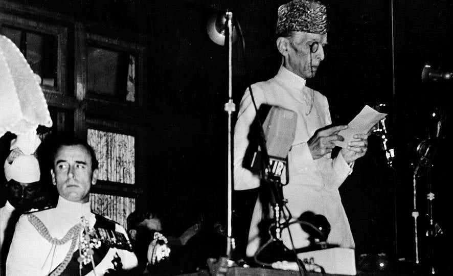 भारत के साथ ही आजाद हुआ था पाकिस्तान, क्या अलग दिखने की जिद में 15 अगस्त से मुंह मोड़ लिया?