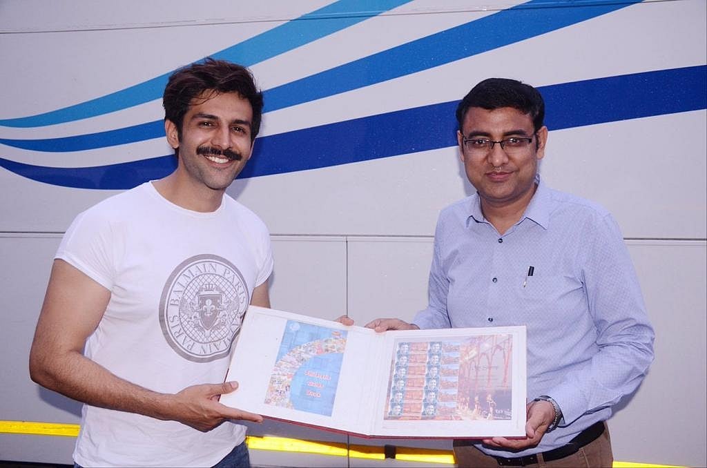 सिनेजीवन: कार्तिक आर्यन के सम्मान में कस्टमाइज्ड पोस्टल स्टैम्प, फिल्म ‘मिशन मंगल’ से शरमन जोशी को  ये है उम्मीद
