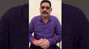 ‘एके 47’ वाले विधायक अनंत सिंह ने दिल्ली में किया सरेंडर, साकेत कोर्ट ने दिल्ली पुलिस को लगाई फटकार, पूछे कई सवाल