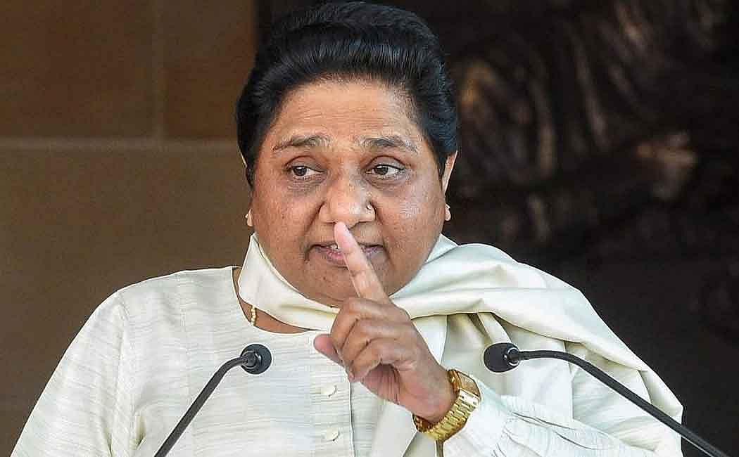योगी के मंत्री ने ‘नंगे तार’ से की मायावती की तुलना, कहा- कांशीराम की हुई थी संदिग्‍ध मौत, सीबीआई जांच की मांग