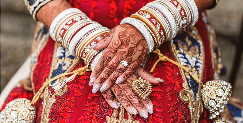 कश्मीरी लड़की से शादी करना बिहार के दो युवकों को पड़ा भारी, हुए गिरफ्तार, लड़की को ले गई कश्मीर पुलिस