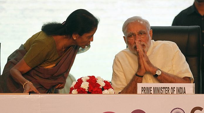 मोदी सरकार का विदेशी मुद्रा में कर्ज लेने का विचार खतरनाक, आर्थिक जोखिमों से घिर जाएगा देश