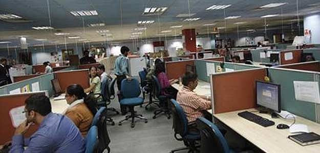 नौकरी करने वालों के छोटे बचत पर भी मोदी  सरकार की नीयत खराब, लगातार घटा रही है इंटरेस्ट रेट