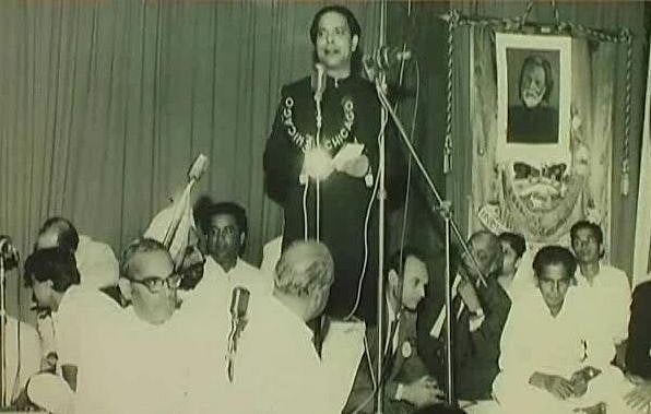 शकील बदायूंनी: जिंदगी और मोहब्बत के गीत लिखने वाला शायर, जिसके  नगमे प्यार करने वाले आज भी गुनगुनाते हैं