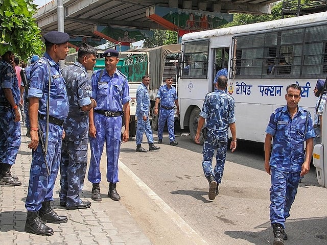 जम्मू-कश्मीर से धारा 370 हटाए जाने और 15 अगस्त से ठीक पहले सुरक्षा बेहद कड़ी, राज्यपाल ने बताया कब दी जाएगी ढील