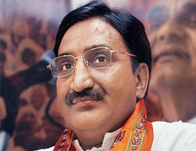 केंद्रीय मंत्री रमेश पोखरियाल का बेतुका बयान, कहा- न्यूटन से पहले हिंदू ग्रंथों में हुई  गुरुत्वाकर्षण की चर्चा