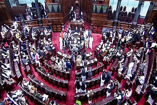 मोदी सरकार ने हटाई जम्मू-कश्मीर से धारा 370, दो टुकड़ों में बंटा राज्य, जम्मू-कश्मीर अब केंद्र शासित प्रदेश, लद्दाख अलग