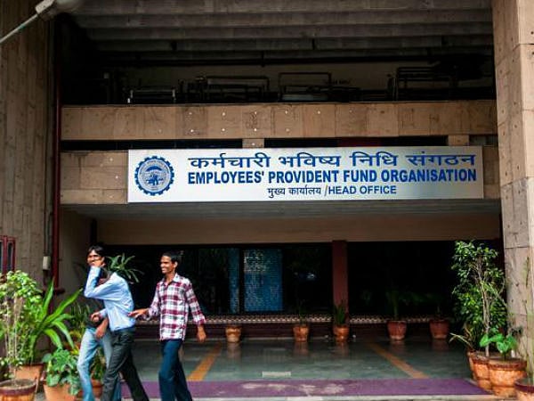 नौकरीपेशा लोगों के लिए खुशखबरी,  2018-19 के लिए पीएफ पर 8.65% ब्याज देने का ऐलान, 6 करोड़ लोगों को होगा फायदा