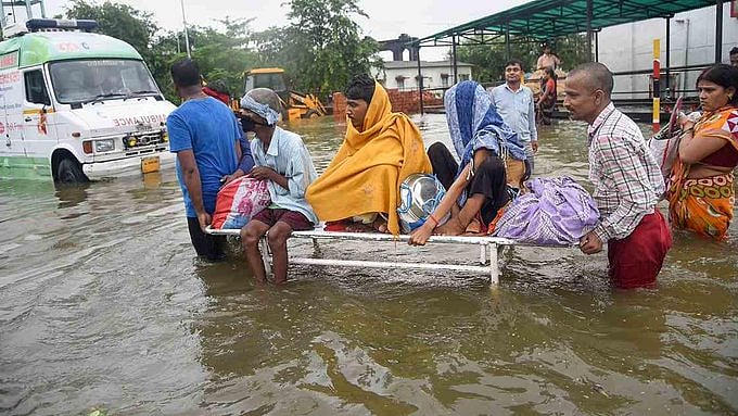 बिहार: मोदी के मंत्री ने बाढ़ पीड़ितों को किया आहत, तबाही के लिए ‘नक्षत्र’ को ठहराया जिम्मेदार, तेजस्वी का तंज