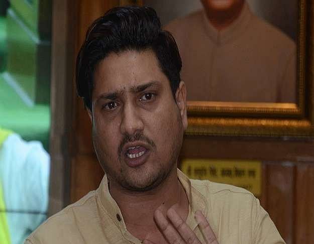 शामली: एसपी विधायक नाहिद हसन के धरने के ऐलान को लेकर चप्पे-चप्पे पर पुलिस तैनात, 800 जवानों ने किया दंगा ड्रिल