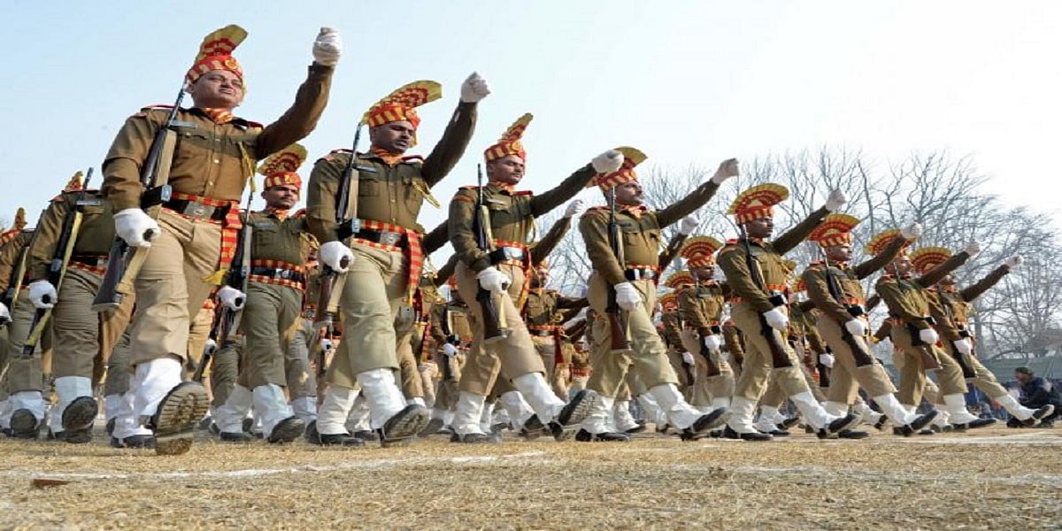 बेरोजगारी के बजाय बची-खुची नौकरियां खत्म करने पर उतरी मोदी सरकार, सीआरपीएफ में ‘सिपाहियों’ के 36000 पद खत्म