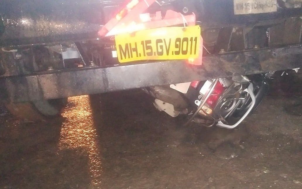 बड़ी खबर LIVE: पुणे में राह चलते लोगों को ट्रक ने रौंदा, 3 की मौत, 2 गंभीर रूप से घायल