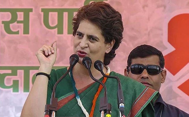 प्रियंका का मोदी सरकार पर हमला, बोलीं- अर्थव्यवस्था मंदी की गहरी खाई में गिरती जा रही, कब जागेगी सरकार