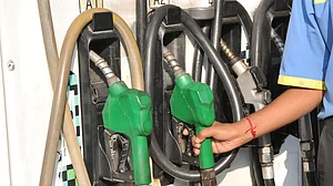 तेल के दामों लगी आग, मुंबई में 78 के पार पहुंचा पेट्रोल, डीज़ल ने भी लगाई छलांग