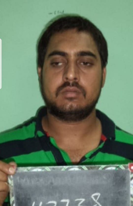 दिल्ली पुलिस स्पेशल सेल ने किया मेरठ में एनकाउंटर, 3 बदमाश गिरफ्तार, लूटी थीं एके-47